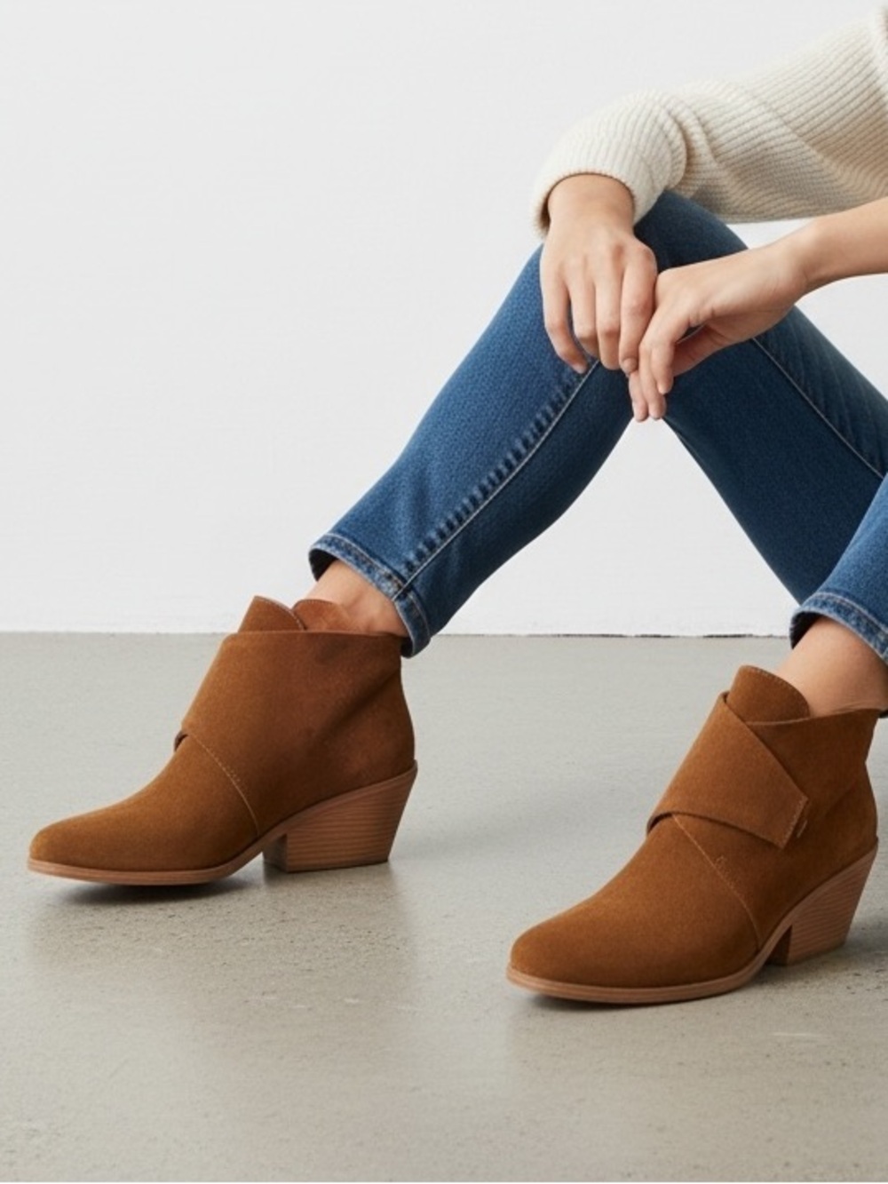 NEW Eileen Fisher Suede Ankle Boots in Tan Brown Sz 7